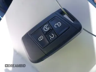 2022 Volkswagen Taos SE z VIN 3VVRX7B2XNM076678, wystawiony jako IAAI lot #42323230 z przebiegiem 23 619 mil mil oraz . Historia ofert i sprzedaży dostępna na DreamBid. Obrazek 11.