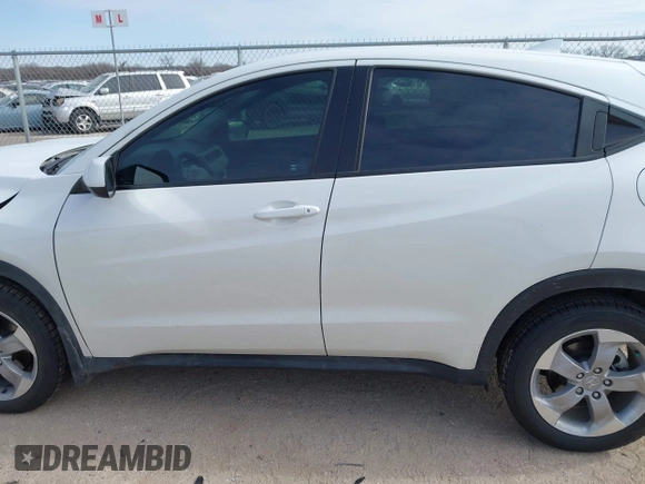 2021 Honda HR-V LX with VIN 3CZRU5H36MM706538, listed as a IAAI auction lot 41374857 with 62,488 mi miles. Bid and sale history available at carsss.com. Image 14.