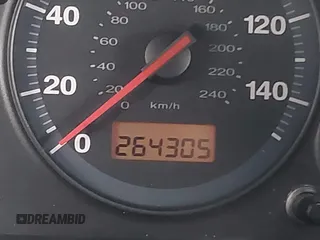 2005 Honda Civic VP z VIN 1HGEM21185L077834, wystawiony jako IAAI lot #41968090 z przebiegiem 264 305 mil mil oraz . Historia ofert i sprzedaży dostępna na DreamBid. Obrazek 15.