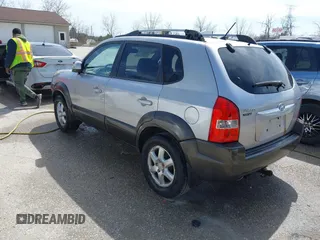 2005 Hyundai Tucson GLS with VIN KM8JN12D45U072567, listed as a IAAI auction lot 42002128 with 121,839 mi miles. Bid and sale history available at carsss.com. Image 3.