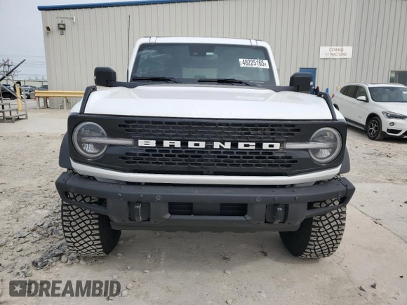 2024 Ford Bronco Wildtrak with VIN 1FMEE2BP6RLB29591, listed as a Copart auction lot 48225165 with 4,466 mi miles and Salvage title. Bid and sale history available at DreamBid. Image 5.