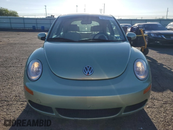 2009 Volkswagen Beetle S с VIN 3VWRG31C49M514082, выставлен на аукционе Copart как лот 57862265 с пробегом 59 300 миль миль и Списание • Salvage title. История ставок и продаж доступна на DreamBid. Изображение 5.
