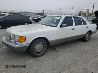 1988 Mercedes-Benz 300 with VIN WDBCA25D0JA371896, listed as a Copart auction lot 76421944 with 119,520 mi miles and Clean Title. Bid and sale history available at DreamBid. Image 1.