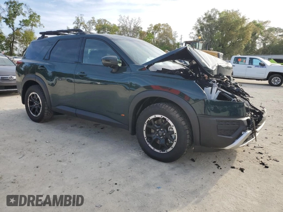 2024 Nissan Pathfinder Rock Creek z VIN 5N1DR3BD3RC304567, wystawiony jako Copart lot #50443925 z przebiegiem Nie podano mil oraz Nie do naprawy • Non repairable. Historia ofert i sprzedaży dostępna na DreamBid. Obrazek 4.