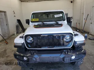 2024 Jeep Gladiator Sport S with VIN 1C6HJTAG8RL129605, listed as a Copart auction lot 50346665 with 41 mi miles and Salvage title. Bid and sale history available at DreamBid. Image 5.
