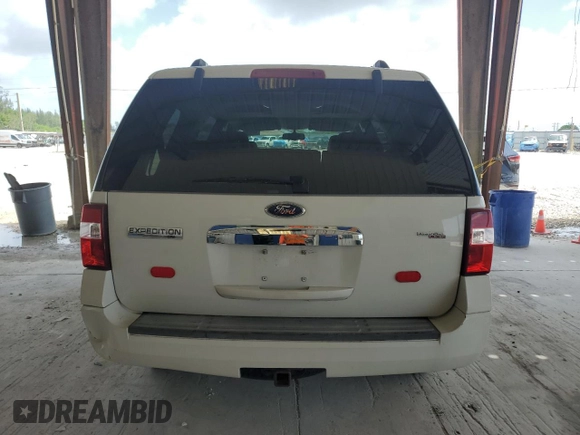 2008 Ford Expedition SSV with VIN 1FMFU15598LA28992, listed as a Copart auction lot 60833655 with 205,413 mi miles and Clean title. Bid and sale history available at DreamBid. Image 6.