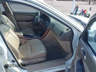 2003 Acura TL with VIN 19UUA56693A076744, listed as a IAAI auction lot 41678085 with 185,588 mi miles. Bid and sale history available at carsss.com. Image 5.