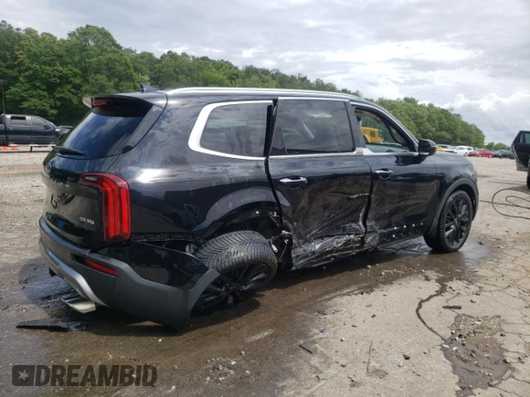 2020 Kia Telluride SX with VIN 5XYP5DHC6LG046677, listed as a Copart auction lot 57827335 with 116,164 mi miles and Salvage title. Bid and sale history available at DreamBid. Image 3.