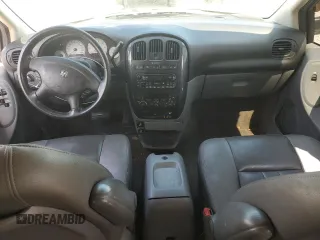 2005 Dodge Caravan SXT with VIN 2D4GP44L85R456124, listed as a Copart auction lot 59892535 with 105,301 mi miles and Salvage title. Bid and sale history available at DreamBid. Image 8.