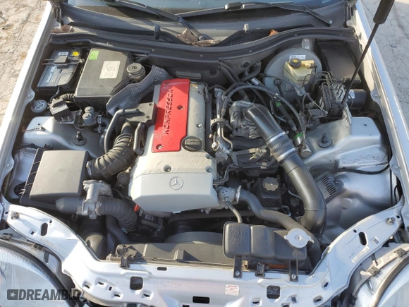 1998 Mercedes-Benz SLK-Class with VIN WDBKK47FXWF021334, listed as a Copart auction lot 89292305 with 86,952 mi miles and Salvage Title. Bid and sale history available at carsss.com. Image 11.