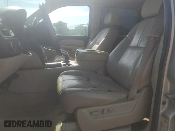 2007 Chevrolet Avalanche 1LT with VIN 3GNFK12307G120315, listed as a Copart auction lot 64714735 with 208,224 mi miles and Salvage title. Bid and sale history available at DreamBid. Image 7.