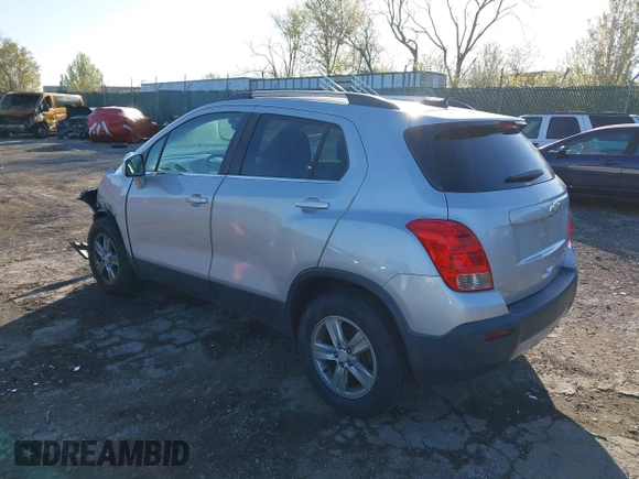 2015 Chevrolet Trax LT with VIN 3GNCJRSB6FL256031, listed as a IAAI auction lot 41995499 with 110,931 mi miles. Bid and sale history available at carsss.com. Image 3.