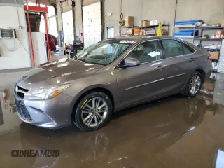 2017 Toyota Camry XLE with VIN 4T1BF1FK7HU427052, listed as a Copart auction lot 61554255 with 110,370 mi miles and Salvage title. Bid and sale history available at DreamBid. Image 1.