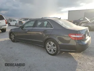 2013 Mercedes-Benz E-Class E 350 Luxury BlueTEC with VIN WDDHF2EBXDA728289, listed as a Copart auction lot 69071724 with 157,391 mi miles and Salvage Title. Bid and sale history available at carsss.com. Image 2.
