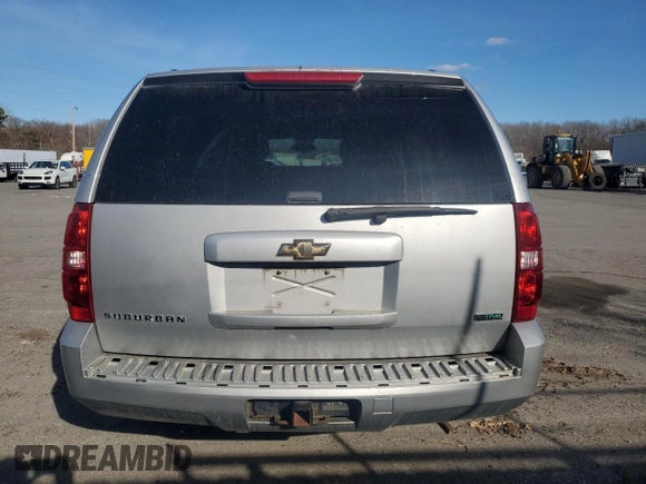 2011 Chevrolet Suburban z VIN 1GNSKHE39BR266160, wystawiony jako Copart lot #46368555 z przebiegiem 230 458 mil mil oraz Czysty tytuł • Clean title. Historia ofert i sprzedaży dostępna na DreamBid. Obrazek 6.