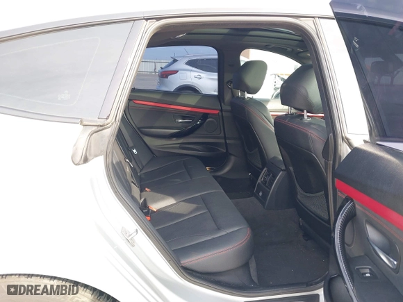2014 BMW 3 Series Gran Turismo 328i xDrive with VIN WBA3X5C56ED242950, listed as a IAAI auction lot 41876120 with 186,315 mi miles. Bid and sale history available at carsss.com. Image 8.