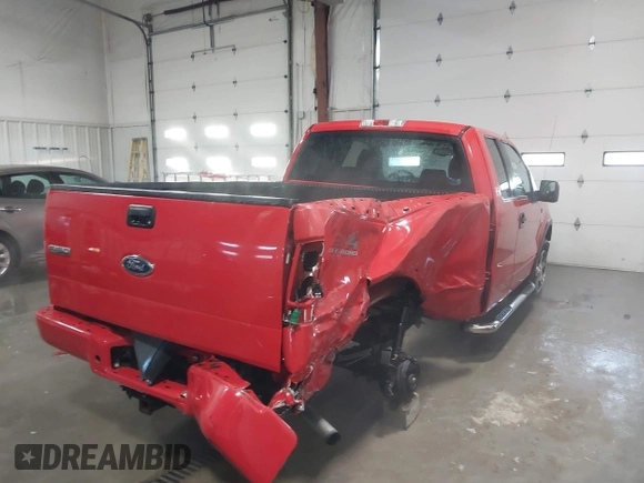 2004 Ford F-150 XLT with VIN 1FTPX14594NA10962, listed as a IAAI auction lot 41387276 with 200,620 mi miles and . Bid and sale history available at carsss.com. Image 4.