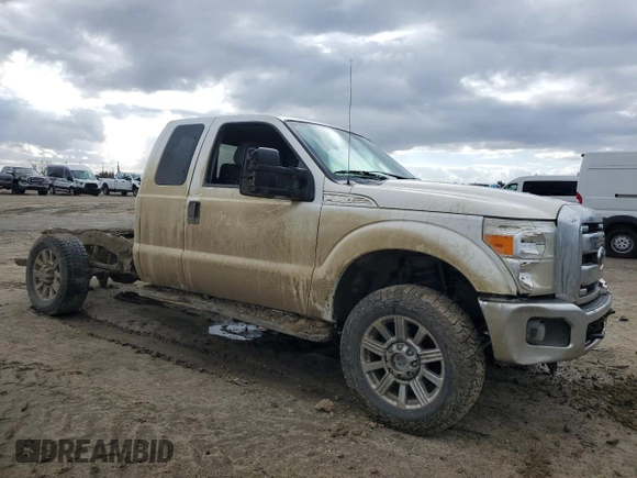 2016 Ford Super Duty F-250 SRW XLT with VIN 1FT7X2B69GEC98732, listed as a Copart auction lot 45170125 with 116,877 mi miles and Salvage Title. Bid and sale history available at carsss.com. Image 4.