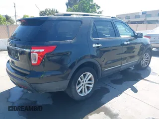 2014 Ford Explorer XLT z VIN 1FM5K7D89EGA54741, wystawiony jako IAAI lot #42228508 z przebiegiem 150 878 mil mil oraz . Historia ofert i sprzedaży dostępna na DreamBid. Obrazek 4.