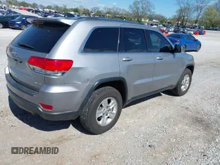 2016 Jeep Grand Cherokee Laredo z VIN 1C4RJFAG0GC384227, wystawiony jako IAAI lot #41995947 z przebiegiem 155 276 mil mil oraz . Historia ofert i sprzedaży dostępna na DreamBid. Obrazek 4.