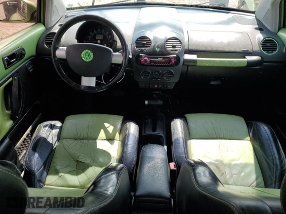 2003 Volkswagen Beetle GLS with VIN 3VWCD21C83M407178, listed as a Copart auction lot 58557825 with 207,594 mi miles and Salvage title. Bid and sale history available at DreamBid. Image 8.