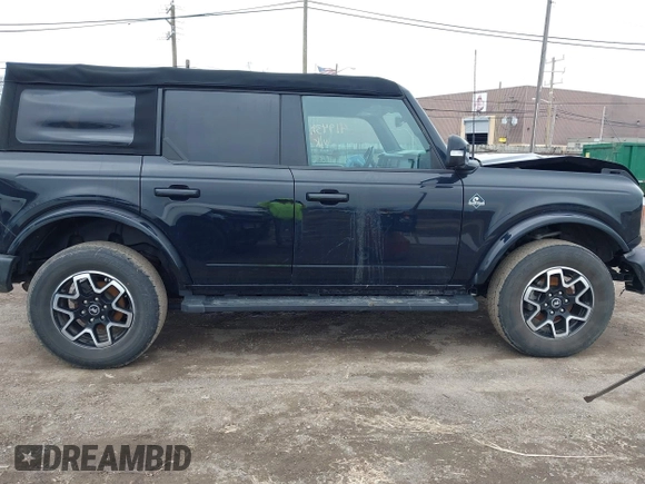 2022 Ford Bronco with VIN 1FMDE5BH9NLB84598, listed as a IAAI auction lot 41943910 with 43,823 mi miles. Bid and sale history available at carsss.com. Image 13.