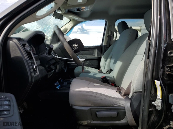 2018 Ram 2500 Tradesman with VIN 3C6UR5HL7JG284587, listed as a Copart auction lot 46193935 with 155,226 mi miles and Salvage Title. Bid and sale history available at carsss.com. Image 7.
