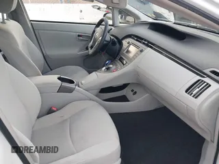 2015 Toyota Prius Four z VIN JTDKN3DU2F1915394, wystawiony jako IAAI lot #41648428 z przebiegiem 153 341 mil mil oraz . Historia ofert i sprzedaży dostępna na DreamBid. Obrazek 5.