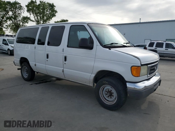 2006 Ford Econoline Passenger XL with VIN 1FBNE31L96HA61105, listed as a Copart auction lot 51996365 with 306,164 mi miles and Salvage title. Bid and sale history available at DreamBid. Image 4.
