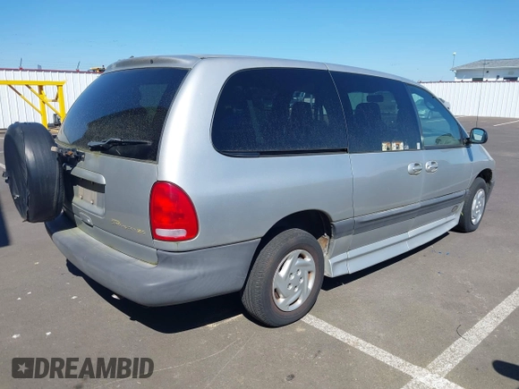 2000 Dodge Caravan SE with VIN 1B4GP44G1YB680819, listed as a IAAI auction lot 42057681 with 23,422 mi miles. Bid and sale history available at carsss.com. Image 4.