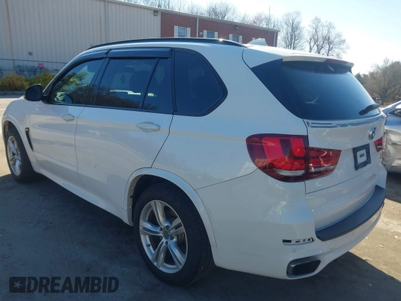 2015 BMW X5 xDrive35i z VIN 5UXKR0C52F0P15584, wystawiony jako IAAI lot #41965143 z przebiegiem 94 118 mil mil oraz . Historia ofert i sprzedaży dostępna na DreamBid. Obrazek 3.