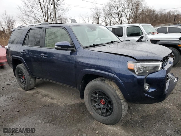 2024 Toyota 4Runner SR5 Premium with VIN JTENU5JR3R6251766, listed as a Copart auction lot 50371375 with 5,222 mi miles and Salvage Title. Bid and sale history available at carsss.com. Image 4.