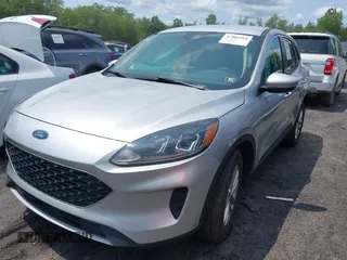2020 Ford Escape SE z VIN 1FMCU9G67LUA85265, wystawiony jako IAAI lot #42389104 z przebiegiem 66 608 mil mil oraz . Historia ofert i sprzedaży dostępna na DreamBid. Obrazek 2.