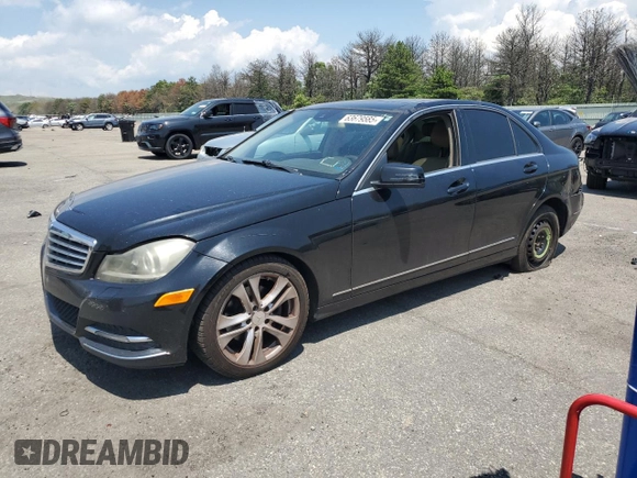 2012 Mercedes-Benz C 300 Sport z VIN WDDGF8BB6CA540760, wystawiony jako Copart lot #63679585 z przebiegiem 199 160 mil mil oraz Szkoda całkowita • Salvage title. Historia ofert i sprzedaży dostępna na DreamBid. Obrazek 1.