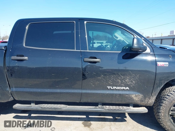 2013 Toyota Tundra 4WD Truck with VIN 5TFDW5F12DX309382, listed as a IAAI auction lot 41631661 with 158,821 mi miles. Bid and sale history available at carsss.com. Image 14.