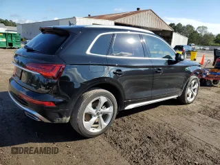 2023 Audi Q5 S line Premium Plus with VIN WA1EABFY8P2069068, listed as a Copart auction lot 80244404 with 15,253 mi miles and Salvage Title. Bid and sale history available at DreamBid. Image 3.