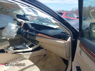 2014 Lexus ES 300h with VIN JTHBW1GG5E2066621, listed as a IAAI auction lot 42008057 with Not Provided miles and . Bid and sale history available at DreamBid. Image 5.