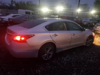 2013 Nissan Altima 2.5 SL with VIN 1N4AL3AP6DC159432, listed as a Copart auction lot 44001025 with 109,628 mi miles and Salvage Title. Bid and sale history available at carsss.com. Image 3.