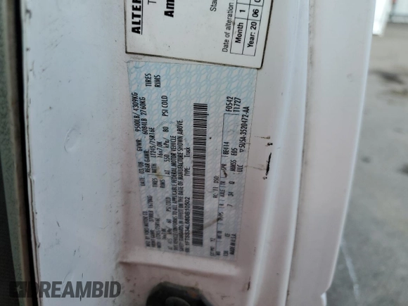 2008 Ford Econoline Cargo Commercial z VIN 1FTSS34L68DB10502, wystawiony jako Copart lot #62967905 z przebiegiem 182 851 mil mil oraz Czysty tytuł • Clean title. Historia ofert i sprzedaży dostępna na DreamBid. Obrazek 13.