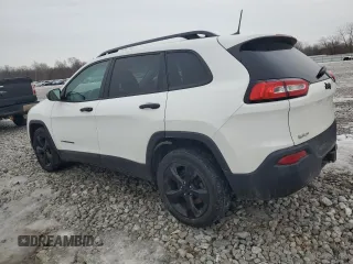 2017 Jeep Cherokee Sport z VIN 1C4PJLAS1HW667195, wystawiony jako Copart lot #42612245 z przebiegiem 129 108 mil mil oraz Szkoda całkowita • Salvage title. Historia ofert i sprzedaży dostępna na DreamBid. Obrazek 2.