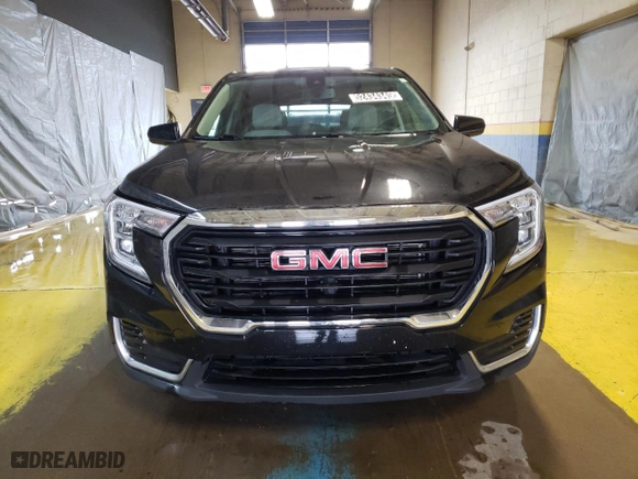 2022 GMC Terrain SLE with VIN 3GKALTEV8NL172647, listed as a Copart auction lot 52434345 with 236,584 mi miles and Clean Title. Bid and sale history available at carsss.com. Image 5.