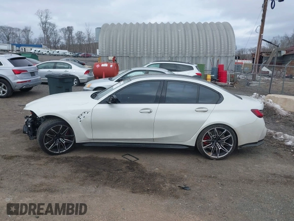 2022 BMW M3 Competition z VIN WBS33AY0XNFM29450, wystawiony jako IAAI lot #41609392 z przebiegiem 22 776 mil mil oraz . Historia ofert i sprzedaży dostępna na DreamBid. Obrazek 14.