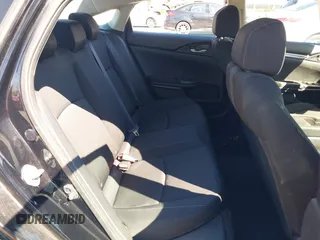 2020 Honda Civic LX z VIN 19XFC2F6XLE212683, wystawiony jako IAAI lot #41745743 z przebiegiem 81 553 mil mil oraz . Historia ofert i sprzedaży dostępna na DreamBid. Obrazek 8.