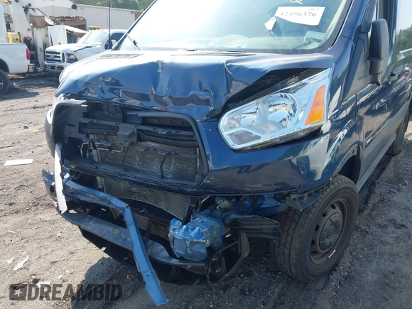 2019 Ford Transit z VIN 1FTYR1ZG6KKA84380, wystawiony jako IAAI lot #42456376 z przebiegiem 112 719 mil mil oraz . Historia ofert i sprzedaży dostępna na DreamBid. Obrazek 6.