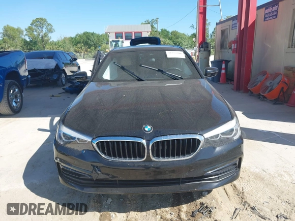 2019 BMW 5 Series 530i xDrive with VIN WBAJA7C54KWW19621, listed as a IAAI auction lot 41773506 with Not Provided miles. Bid and sale history available at carsss.com. Image 12.