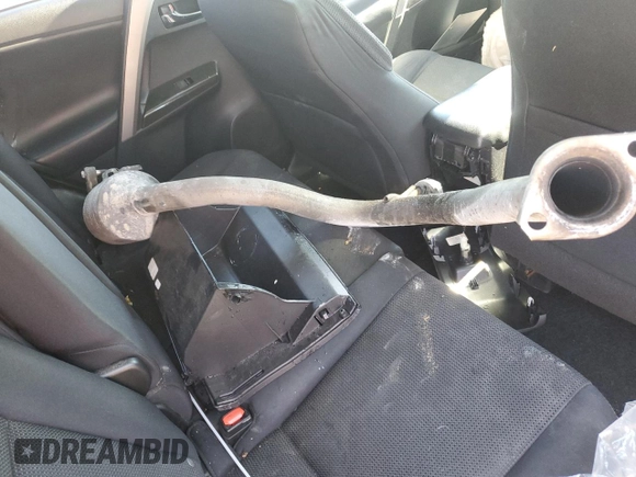 2018 Toyota RAV4 XLE with VIN 2T3RFREV2JW804022, listed as a Copart auction lot 87150944 with Not Provided miles and Salvage Title. Bid and sale history available at DreamBid. Image 12.