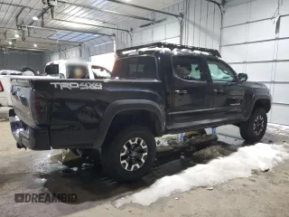 2021 Toyota Tacoma 4WD SR with VIN 3TMCZ5AN6MM427731, listed as a Copart auction lot 44893925 with 42,995 mi miles and Salvage Title. Bid and sale history available at carsss.com. Image 3.