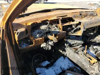 1989 Ford Thunderbird with VIN 1FAPP6048KH140274, listed as a Copart auction lot 41579825 with Not Provided miles and Non Repairable. Bid and sale history available at DreamBid. Image 9.