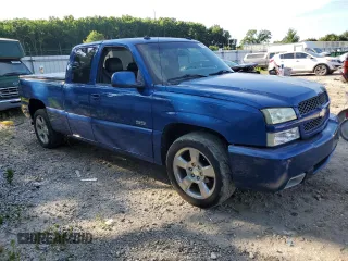 2003 Chevrolet Silverado SS z VIN 2GCEK19N331336514, wystawiony jako Copart lot #58198544 z przebiegiem 123 463 mil mil oraz Szkody całkowita. Historia ofert i sprzedaży dostępna na DreamBid. Obrazek 4.