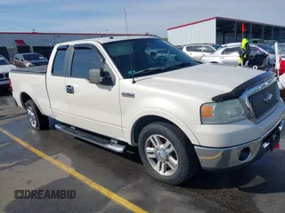 2007 Ford F-150 XL z VIN 1FTPX12V37FA89241, wystawiony jako IAAI lot #41857794 z przebiegiem 164 922 mil mil oraz . Historia ofert i sprzedaży dostępna na DreamBid. Obrazek 1.